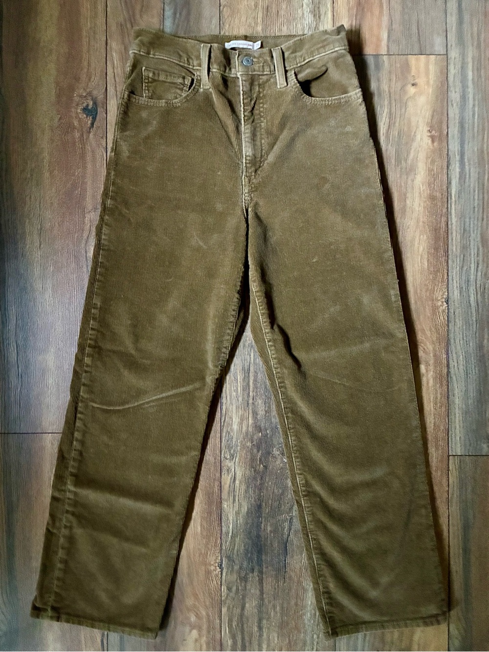 Levi's Ribcage Straight Ankle Tan (Ranchera) Corduroy Pants - size 28